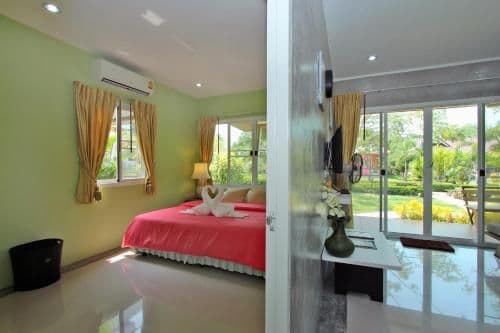 Deluxe Bungalow with Garden View