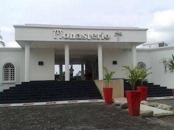 Hotel Monasterio Resort4