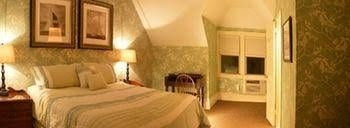 The Brewster Inn4