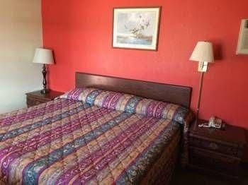 Best Value Inn Motel Sandusky0