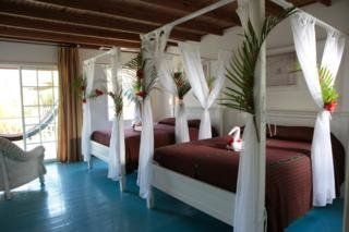 Henry Morgan Hotel & Beach Resort3