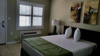 Island Shores Inn Island Shores Inn