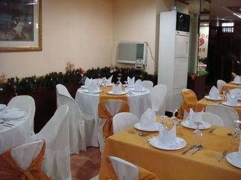 Plaza Maria Luisa Suites Inn3