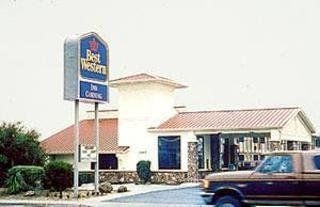 Best Western Inn Corning1