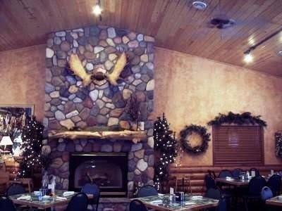 Pine Peaks Lodge and Suites1