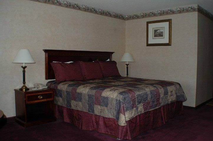 Shiretown Inn & Suites3