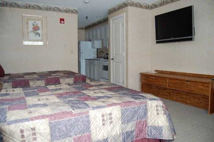 Shiretown Inn & Suites