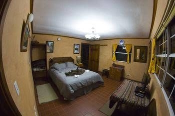 Rainbow Valley Lodge3