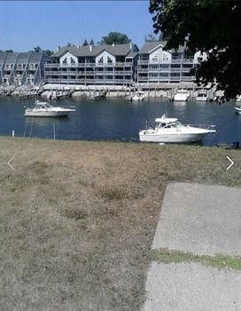 Little Riverside Motel & Marina0