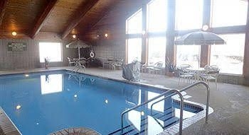 AmericInn Lodge & Suites Marshall1