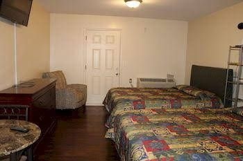 AAA Extended Stay furnished at Condor Ct4
