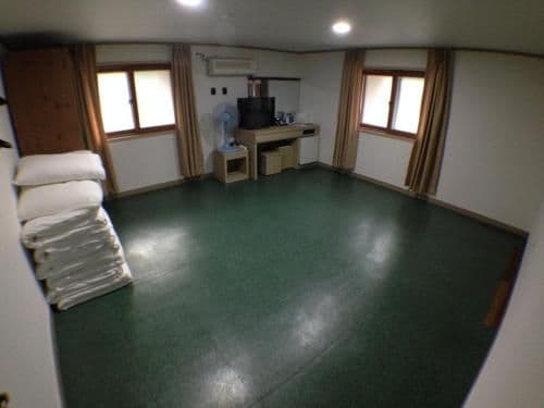 Korean-Style Family Room