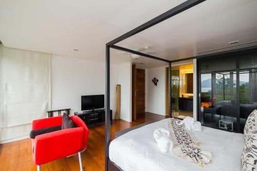 Jane Eyes 4 Bedroom Villa with Private Pool
