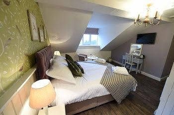 The Gateway Inn1