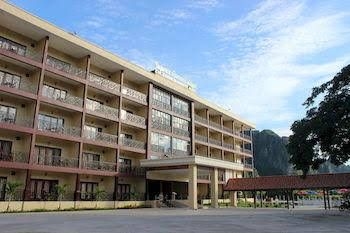 The Grand Riverside Hotel2