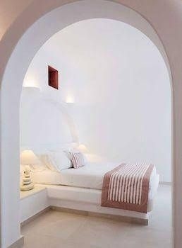 Amber Light Villas Santorini4