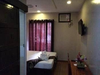 Rovic's Tourist Hotel3