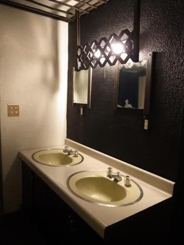 Private Room with Bunk Bed and Shared Bathroom (Triple Bunks)