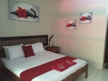 Secret Garden Inn2