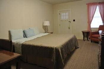 RoseWood Inn RoseWood Inn