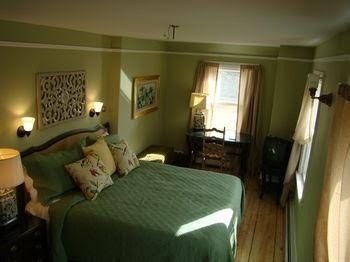 Belfast Breeze Inn3