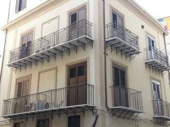 La Palazzina di Cagliostro La Palazzina di Cagliostro