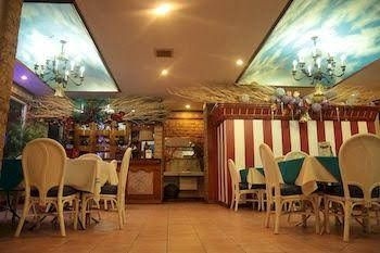 Discovery Hotel and Restaurant1