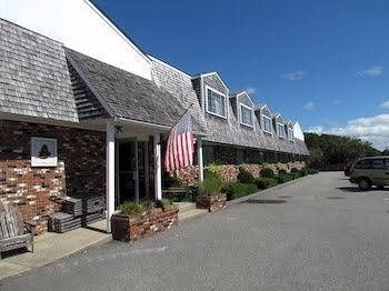 Windjammer Motel4