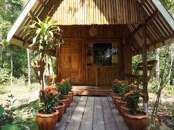 เขาสก จังเกิล รีสอร์ท (Khao Sok Jungle Resort)1