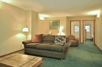 Polar Peak Lodges by FLC2