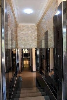 Eight Winx Hotel2