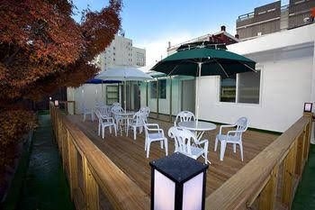 Neighbors Guesthouse4