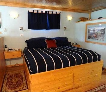 The Duck Inn Riverfront Cottages2