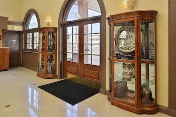 Chateau Suite Hotel Downtown Shreveport2