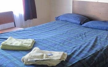 BJ's Budget Motor Inn Motel3