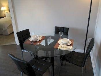 Luxury Apartments at Reston Town Center3