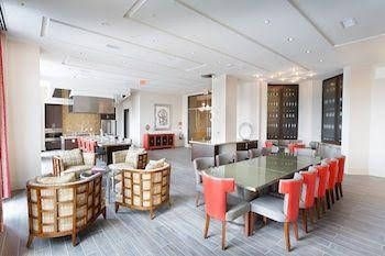 Luxury Apartments at Reston Town Center4