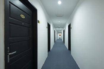 แกรนด์ สวิส โฮเต็ล (Grand Swiss Hotel)1