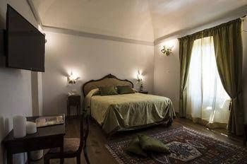 ปาลัซโซ ปาชินี (Palazzo Pacini)1
