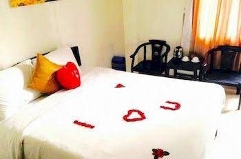 Hue Charming Hotel1