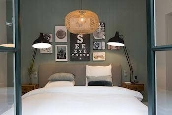 Eye Hotel2