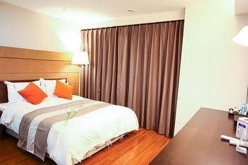 JS Hotel1