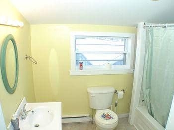 Pear Tree Apartment1