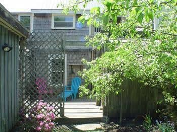 Pear Tree Apartment Pear Tree Apartment