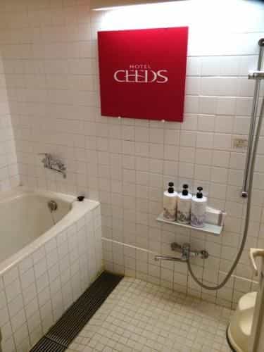 Ceeds (Adult Only) Ceeds (Adult Only)
