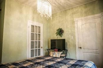 Le 227 Laurier B&B1