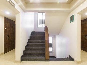 OYO Premium Koparkhairane Navi Mumbai2