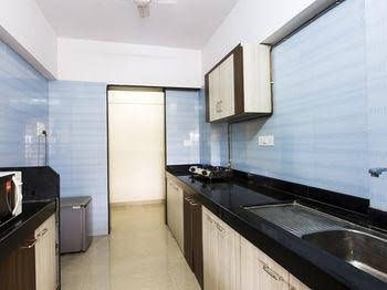 OYO Rooms Military Road Marol 10