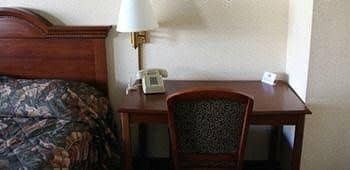 Shore Pointe Motor Lodge Shore Pointe Motor Lodge