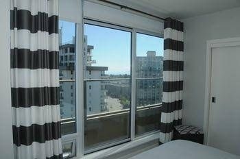 Luxury Condo at The Falls2